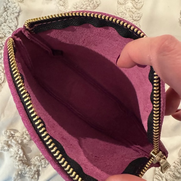 Portland Leather Seashell Pouch - Large color Iris - Picture 2 of 5